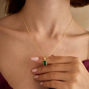 Emerald Baguette Necklace May Birthstone Necklace Gemstone Emerald Green Necklace Gold Emerald Necklace Gift For Her Birthday Gifts