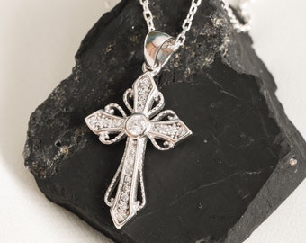 Delicado diamante pavimenta cruz collar delicado plata de ley mujeres cruz collar delicado para las mujeres cruz collar cruz regalo para mamá