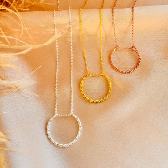 Minimalist Ring Holder Necklace: Dainty Circle Rope Pendant