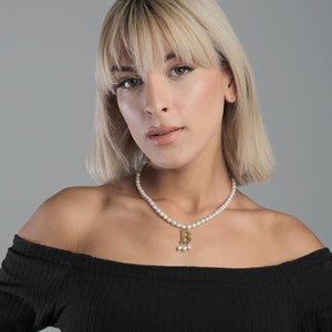 Anne Boleyn Initial Necklace, Freshwater Pearl Choker, Personalized Gift for Her