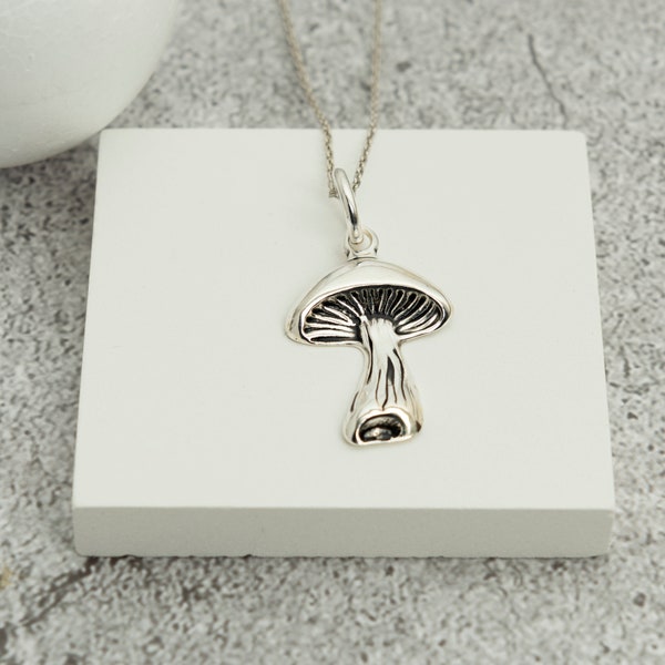 Collier de champignons personnalisé, champignon en argent sterling, bijoux de champignons, cadeau végétarien, cadeau de chef, cadeau de fête des mères, collier Boho