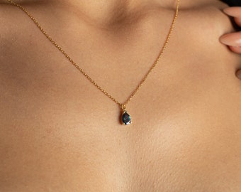 Delicata collana con ciondolo a forma di pera in topazio mistico: argento sterling 925