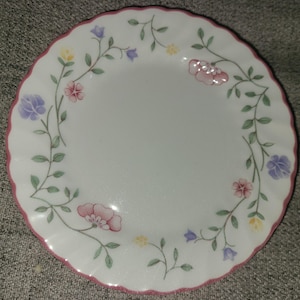 Set of 7 Johnson Brothers Bros England SUMMER CHINTZ 6.25&quot; Bread / Dessert Plates