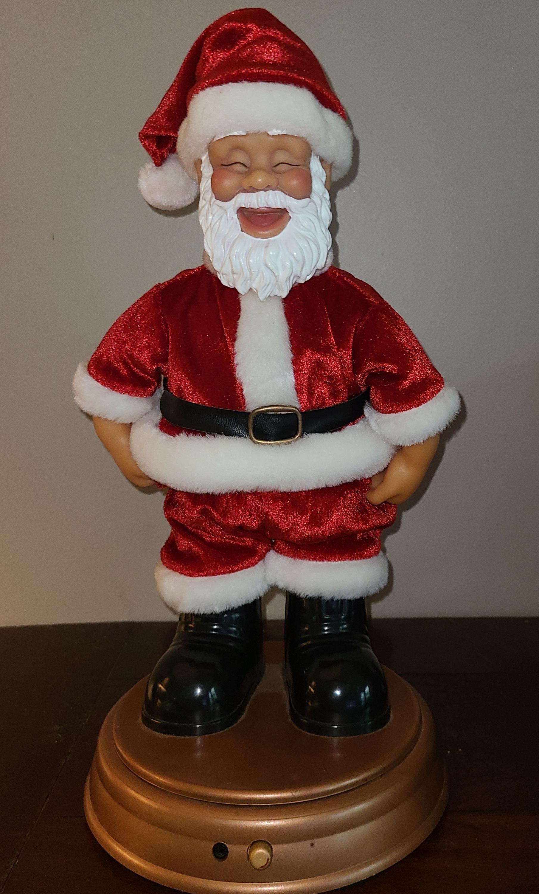 Gemmy Animated Santa Claus Mooning Talks Drops Pants Laughs