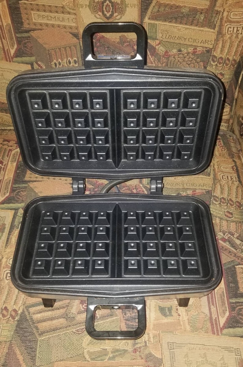 Vitantonio Model 550 Belgian Waffler Waffle Maker Etsy