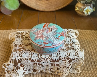 Vintage Chinoiserie Lidded Keepsake Porcelain Box