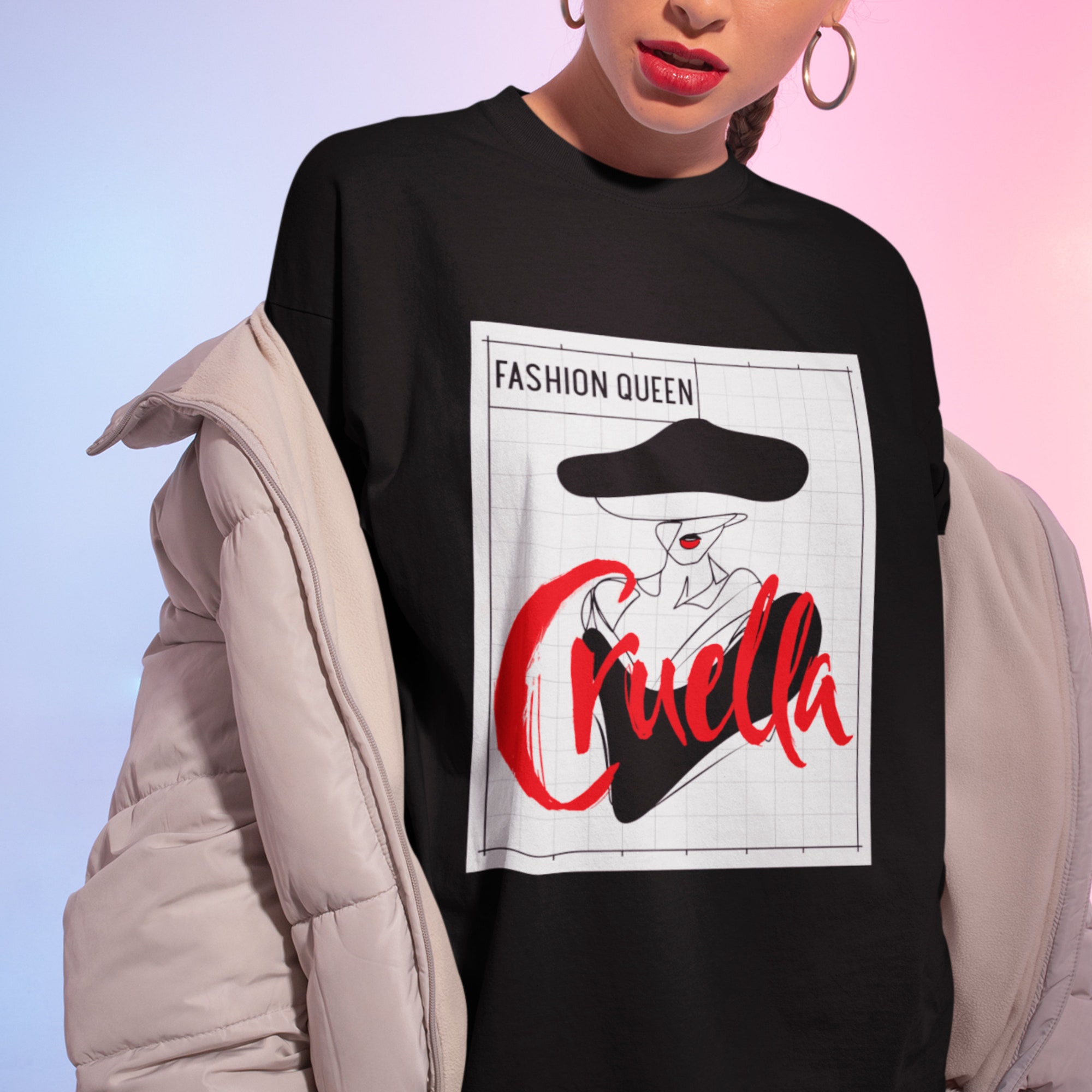 Discover Cruella De Vil Shirt / Cruella Movie shirt / She is the boss / 101 Dalmations /  Disney movie Art Graphic