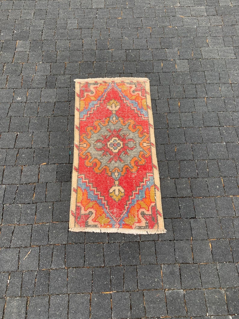 Small Vintage Rug, Small Turkish Rug, Small Entry Rug, Small Oriental Rug, Small Handmade Rug, Small Area Rug, Orange Door Mat, 1.3 orders x 2.7 ft