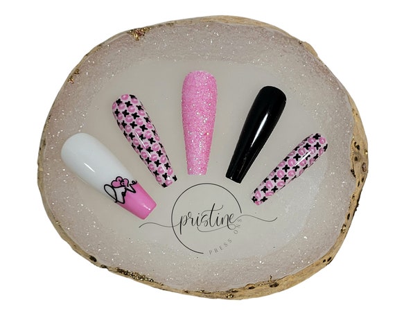 black and pink valentine nail designs