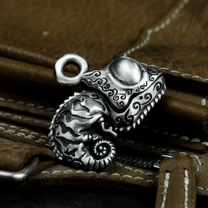 Chameleon pet 925 silver pendant - cold-blooded animal reptile lizard bug silver necklace - unique design animal pendant gift