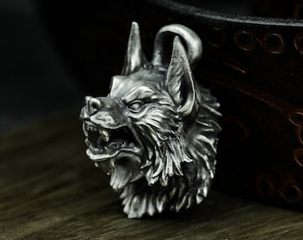 Silver Wolf King Pendant - Realistic Fangs Jewelry