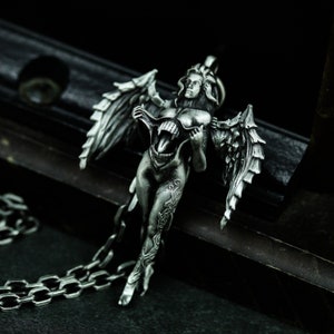 Body Tearing Succubus 925 Silver Pendant-The Devil Is Being Born-Dark Gothic Vampire Monster Necklace