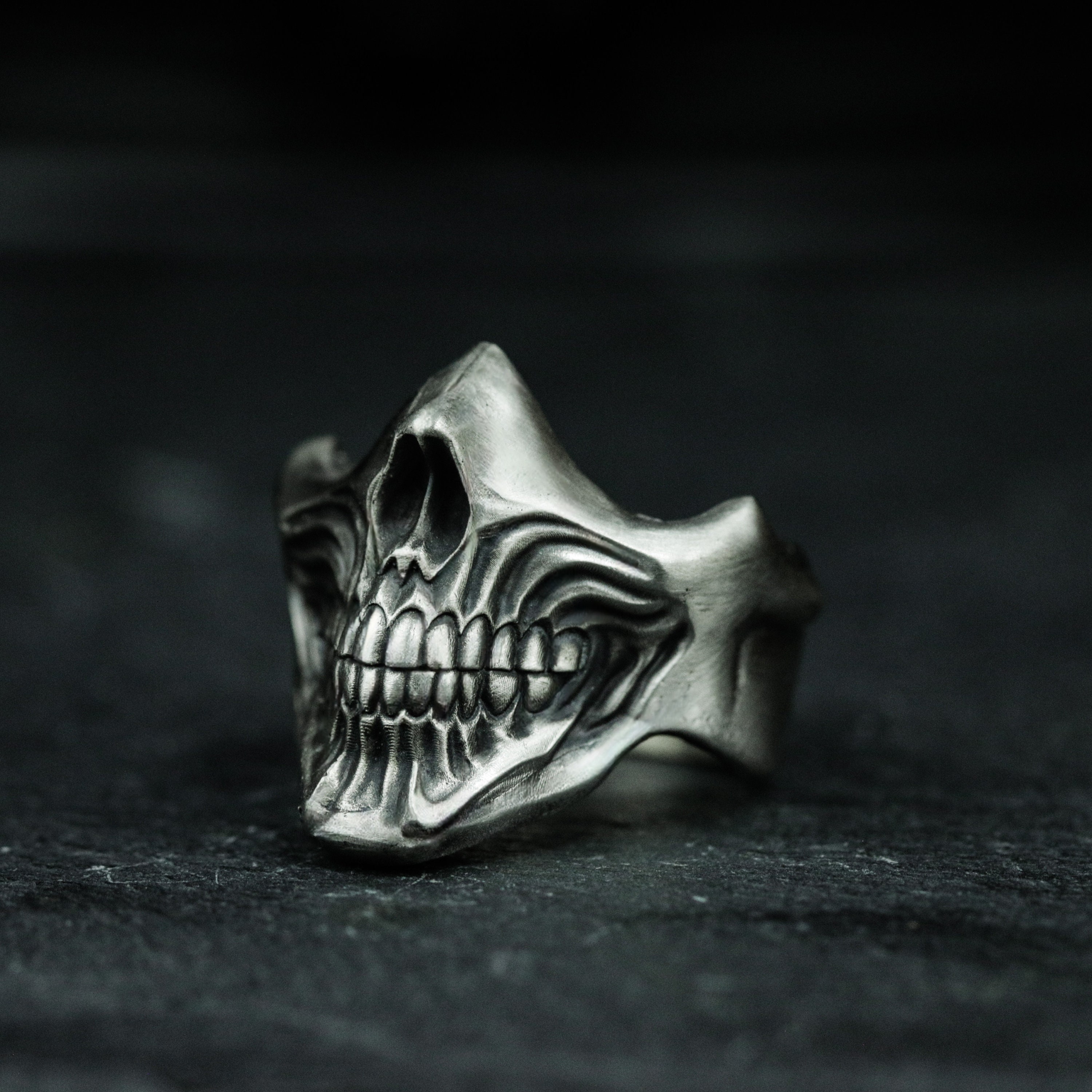 Phantom Skull Ring