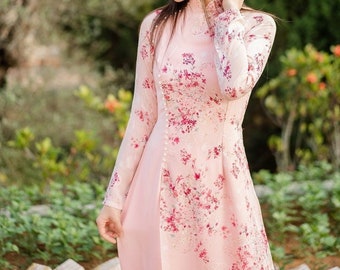 Robe traditionnelle vietnamienne en soie fleurie Ao dai rose đính ngọc ( áo dài truyền thống ), Ao Dai pour filles, Ao Dai pour femmes, Ao Dai Tet