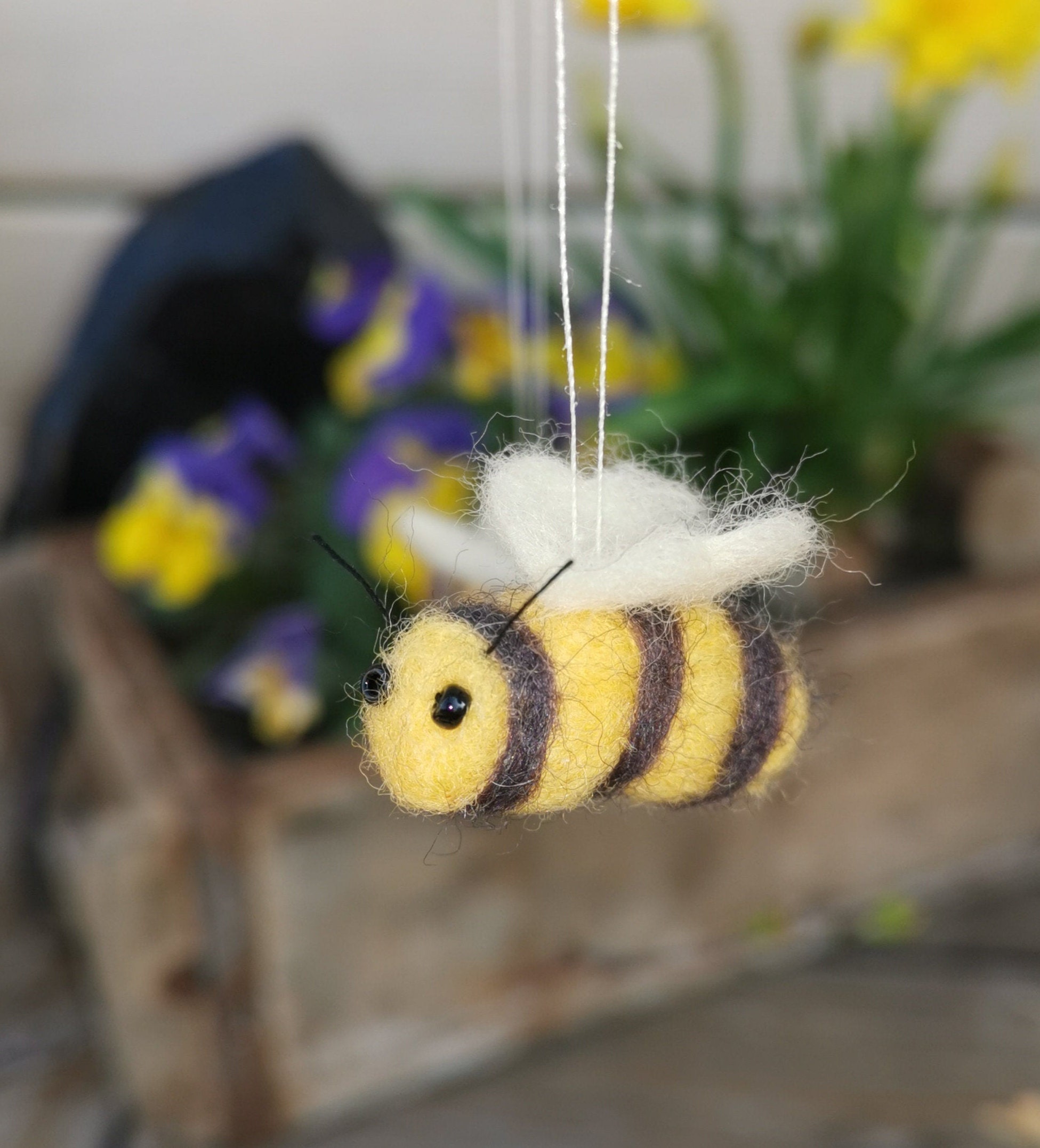 RFYTDCF Bienen Deko Set 70-teilig - Filzbienen & Häkelblumen Für DIY Basteln