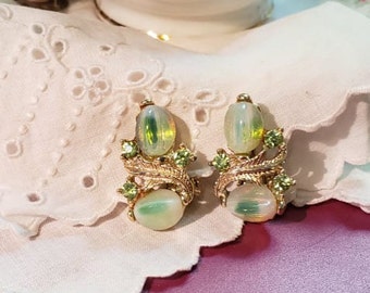 VIntage Green & Gold Clip-on Earrings