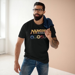 Magic The Gathering Logo Men&#39;s T-shirt Size S to 3XL