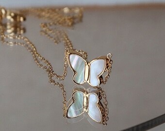 Minimalist Shell Butterfly Necklace in 18K gold plated Stainless Steel