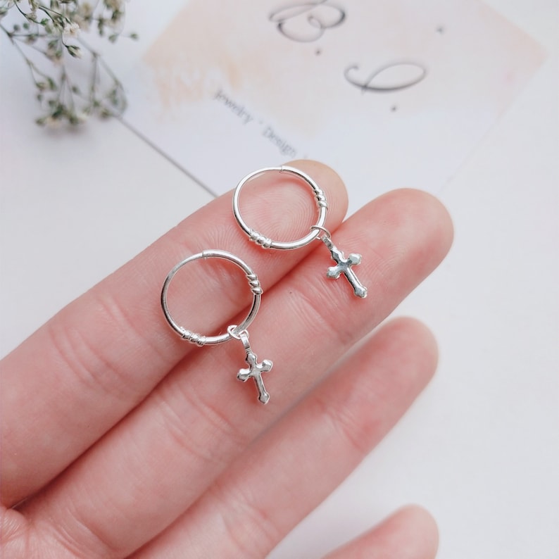 999 zilveren oorringen met kruis, maanster, zirkonia, minimalistische fijne zilveren oorstekers afbeelding 1