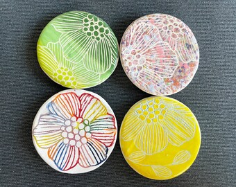 Set of 4 Ceramics Floral Handmade Magnets, Fridge Magnet, Clay, Flowers, Colorful