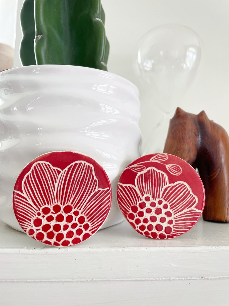 4 Ceramics Magnets, Red Floral Design Fridge Magnet set of 4, Clay, Flowers image 2