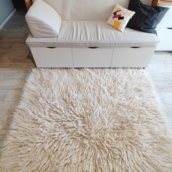 IN STOK Fluffy Shaggy Woolen Rug with High Pile, Handwoven Shaggy Flokati Carpet, Rustic Cozy Sofa Bedspread, White Ivory Cream Сarpet