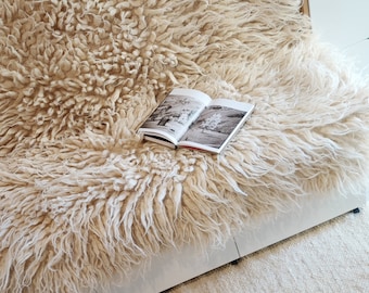 Authentic Ukrainian Carpathian Wool: Handwoven Shaggy Flokati Blanket, Sofa Pad, White Ivory Cream carpet, Sheepskin, Fluffy, Fur rug