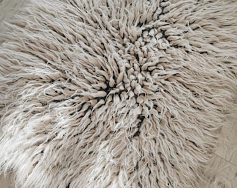 Shaggy wool rug, Natural tufted area rug, Modern scandinavian wool rug, Living room decor, Cozy decor, Flokati carpet, Shaggy throw carpet