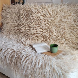 Fluffy tufted wool rug, Shaggy wool rug, Shaggy flokati rug, Wool rug for cozy rustic decor, Sofa slip cover, Luxe throw rug, Winter rug