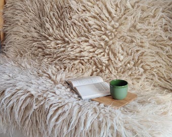 Fluffy tufted wool rug, Shaggy wool rug, Shaggy flokati rug, Wool rug for cozy rustic decor, Sofa slip cover, Luxe throw rug, Winter rug