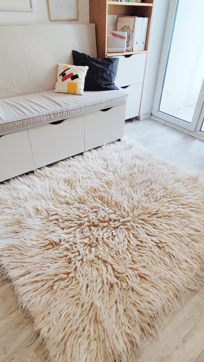 Handmade Flokati Shaggy Wool Rug, Soft Textured Tufted Carpet for ...