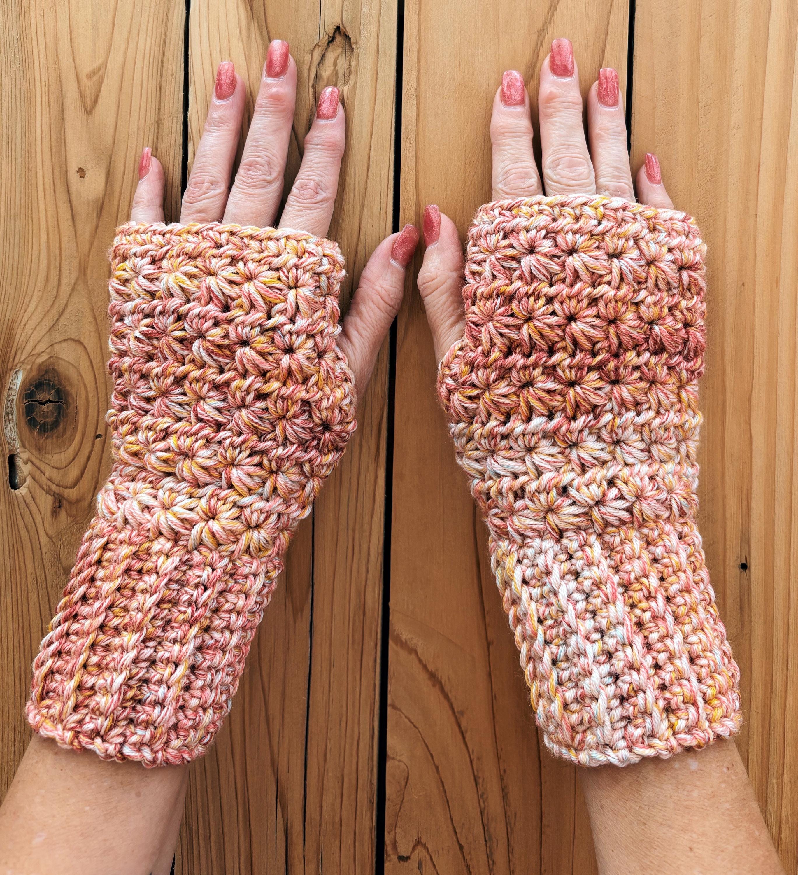 29 Victorian Fingerless Gloves Crochet Patterns to Add Elegant, Vintage Flair 16 Mosaic Star Stitch Crochet Fingerless Gloves