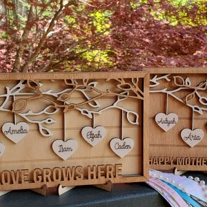 Personalized Family Tree Frame, Mother’s Day, Family Tree Frame, Family Gift, Hanging Hearts, Gift for Mom, Gift for Grandma, Wood Decor'