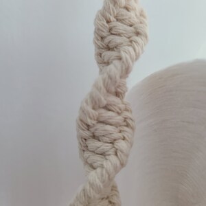 Soporte de papel higiénico Macrame / Accesorios de baño Boho / Soporte de toalla de mano / Colgador de toalla de mano Macrame / Portarrollos de baño / Hogar Boho imagen 5