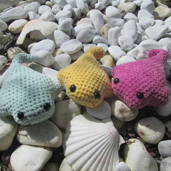 Peluche raie manta au crochet, amigurumi fait main au crochet, laine toute douce