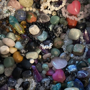 Crystal Confetti Scoop | Mystery Scoop | Large Mixed Variety Crystals Box | Witches Brew | High Quality Authentic Crystals