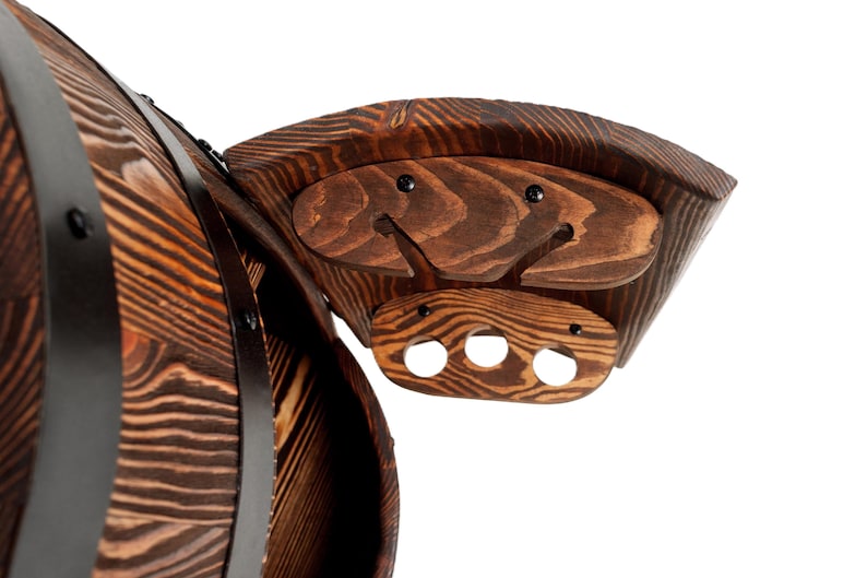 Fassbar aus Holz with LED Rollen, Barschrank, Weinregal Fass | Spirituosenschrank Rustikale Hausbar | Mobiler Barwagen | Geschenk für Männer image 15