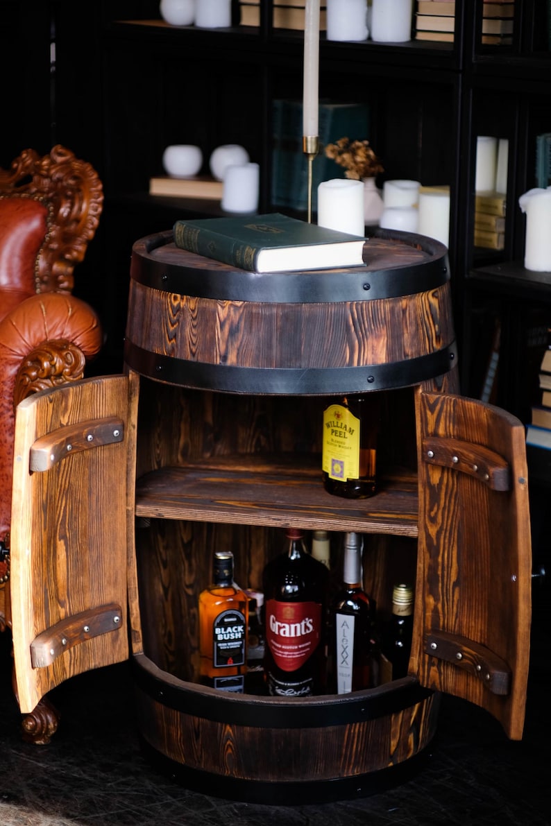 Fassbar aus Holz with LED Rollen, Barschrank, Weinregal Fass | Spirituosenschrank Rustikale Hausbar | Mobiler Barwagen | Geschenk für Männer image 7