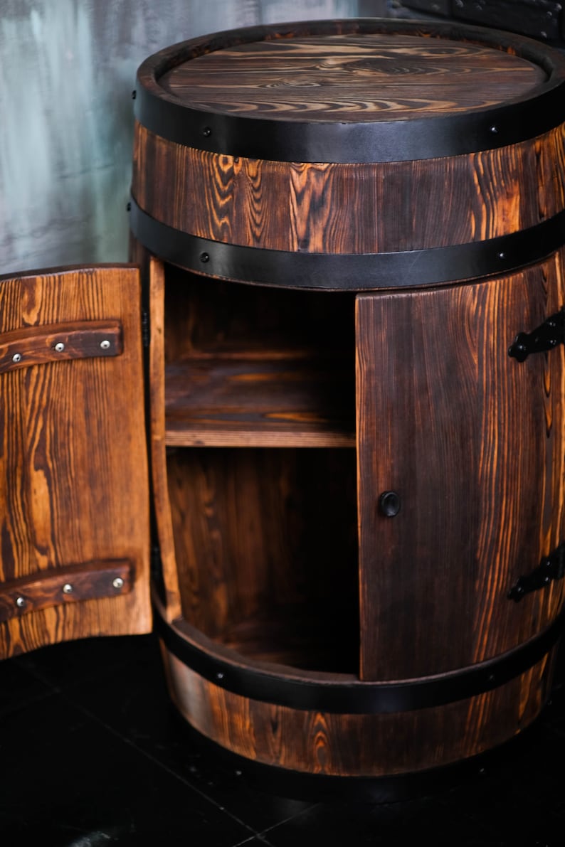 Fassbar aus Holz with LED Rollen, Barschrank, Weinregal Fass | Spirituosenschrank Rustikale Hausbar | Mobiler Barwagen | Geschenk für Männer image 5