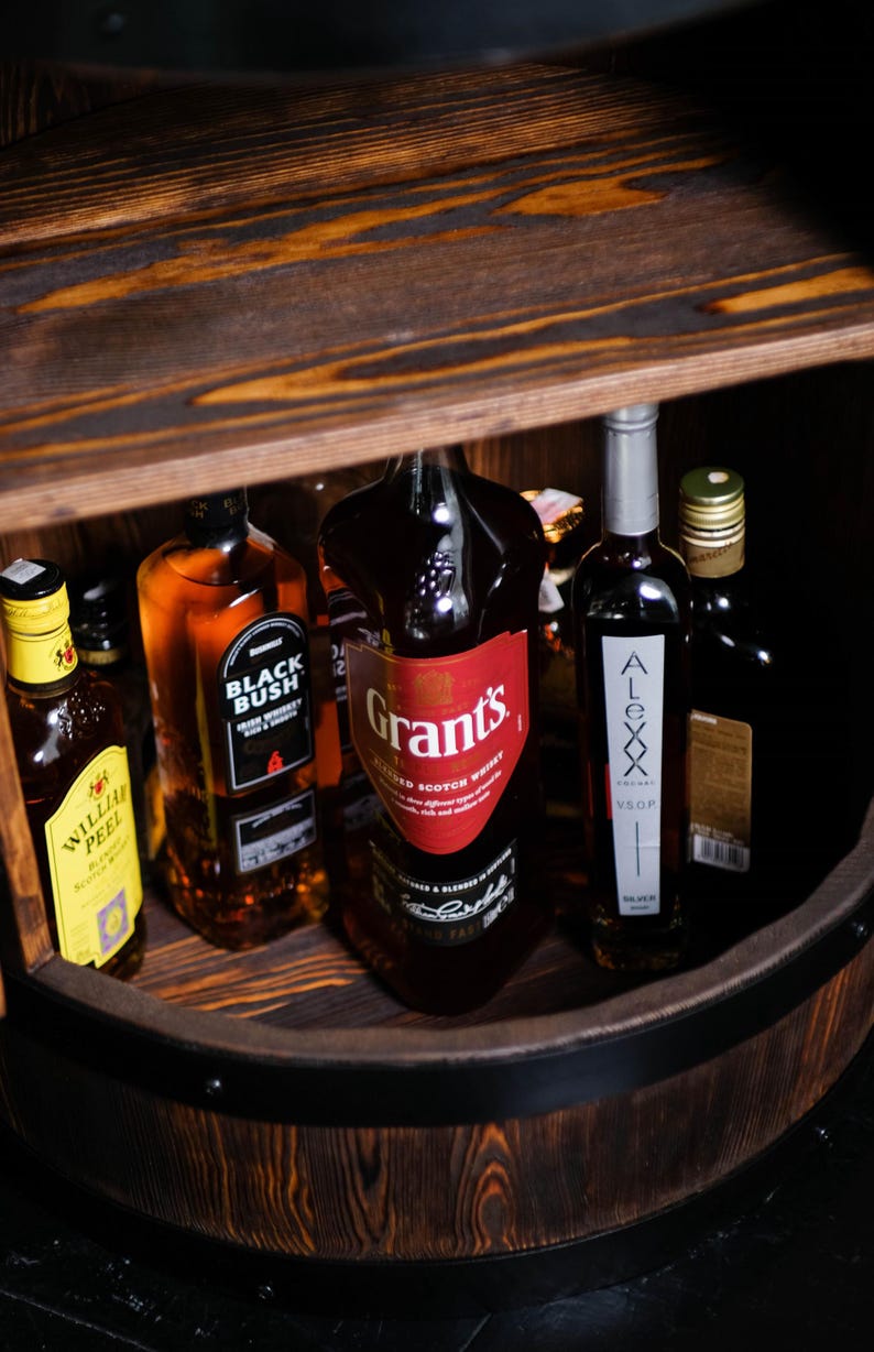 Fassbar aus Holz with LED Rollen, Barschrank, Weinregal Fass | Spirituosenschrank Rustikale Hausbar | Mobiler Barwagen | Geschenk für Männer image 8
