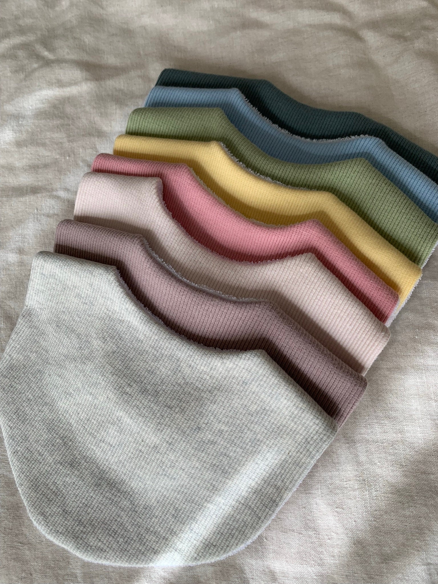 Ribbed Cotton Dribble Bib