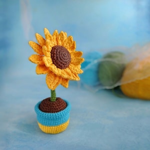 Crochet pattern sunflower in a pot PATTERN. Ukrainian sunflowers. Sunflower pattern. Crochet floral motif. Crochet gift.