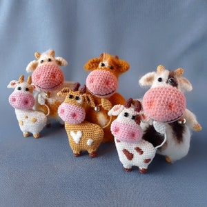 2 in 1 PATTERNS Fatty Bulls Toys + Cow Magnet Keychain Small Toy Brooch Crochet PDF Animal Amigurumi Jewelry