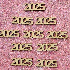 Berkenhouten 2025 embellishement, tag set 10 stuks diverse lettertypes
