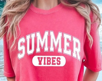 Sommarvibbar Varsity SVG PNG: Strandig solkysst design (digital fil)
