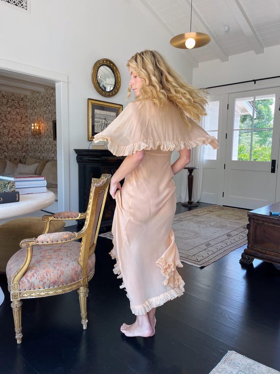 20s Vintage Silk Chiffon Peach Gown with Ruffle C… - image 3