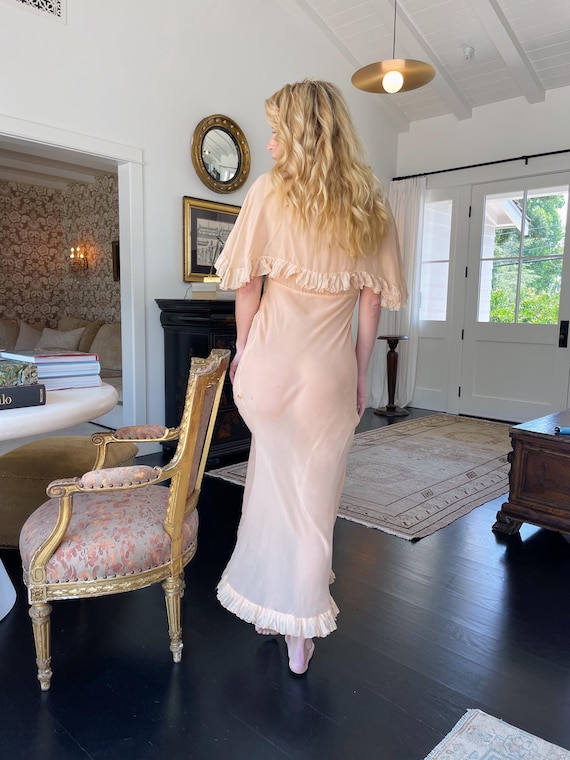 20s Vintage Silk Chiffon Peach Gown with Ruffle C… - image 10
