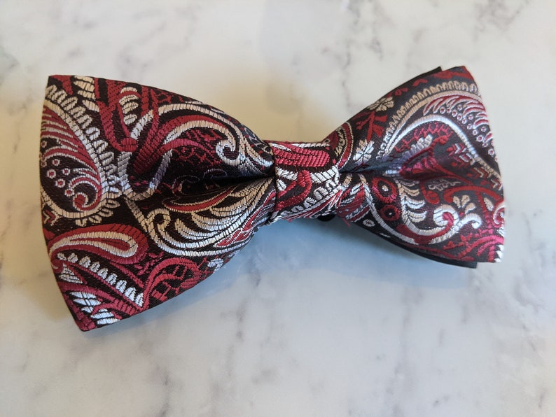 Silver Red Jacquard Bow Tie