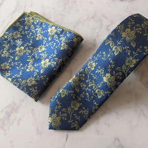 Blue Green Tie and Matching Pocket Square