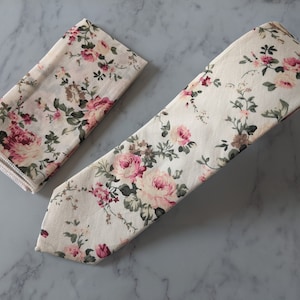 Cream Floral Tie and Matching Pocket Square